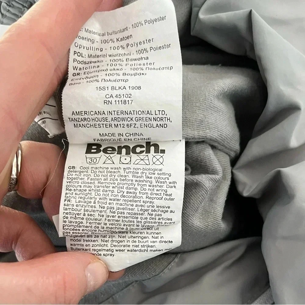 Bench/ Light grey vest/ Hidden zippered hood/ Size US X/L - Picture 11 of 16